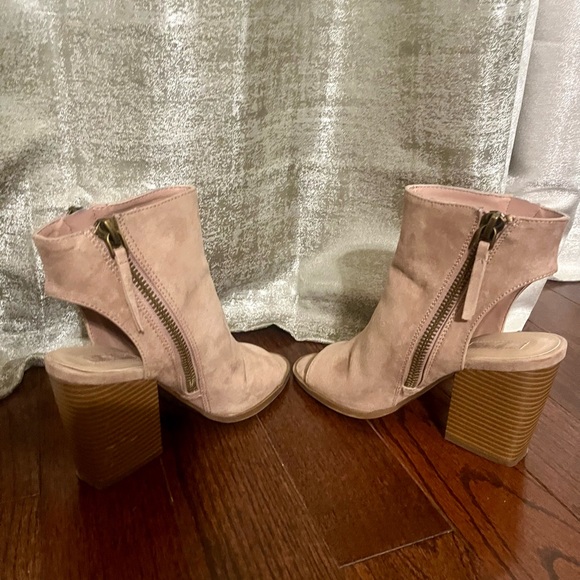 EUC Dusty Pink Open Toe, Open Heel Block Heel Booties, Sz 6.5 - Picture 4 of 7